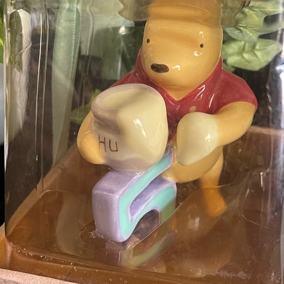 Winnie the Pooh Birthday Keepsake 5 - Picture 3 of 5